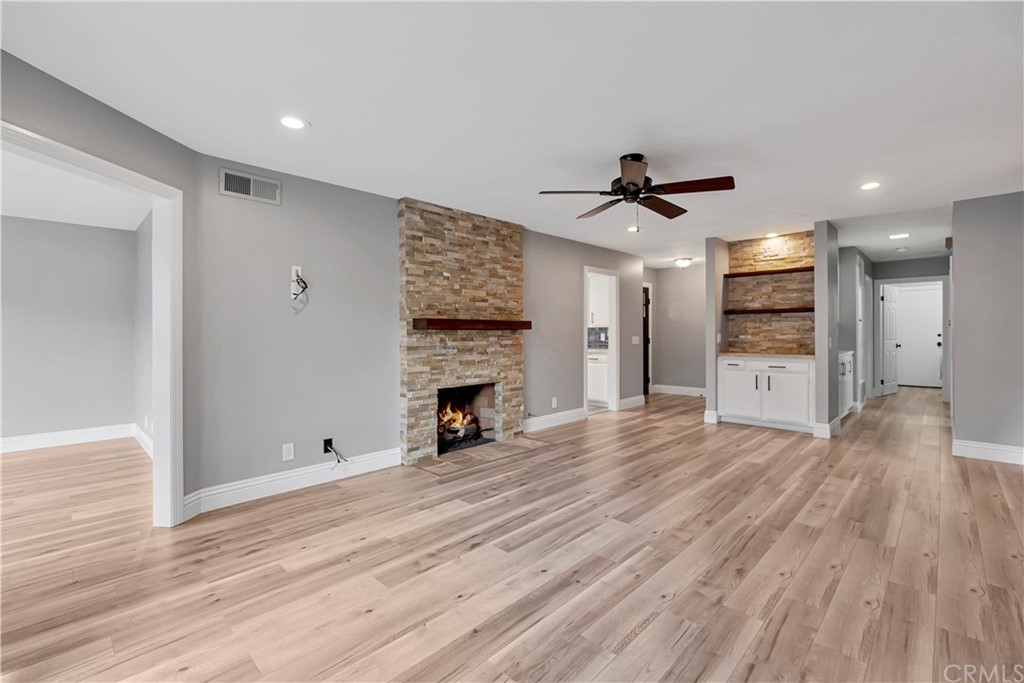 17241 Chestnut Irvine, CA 92612 - Photo 5 of 44