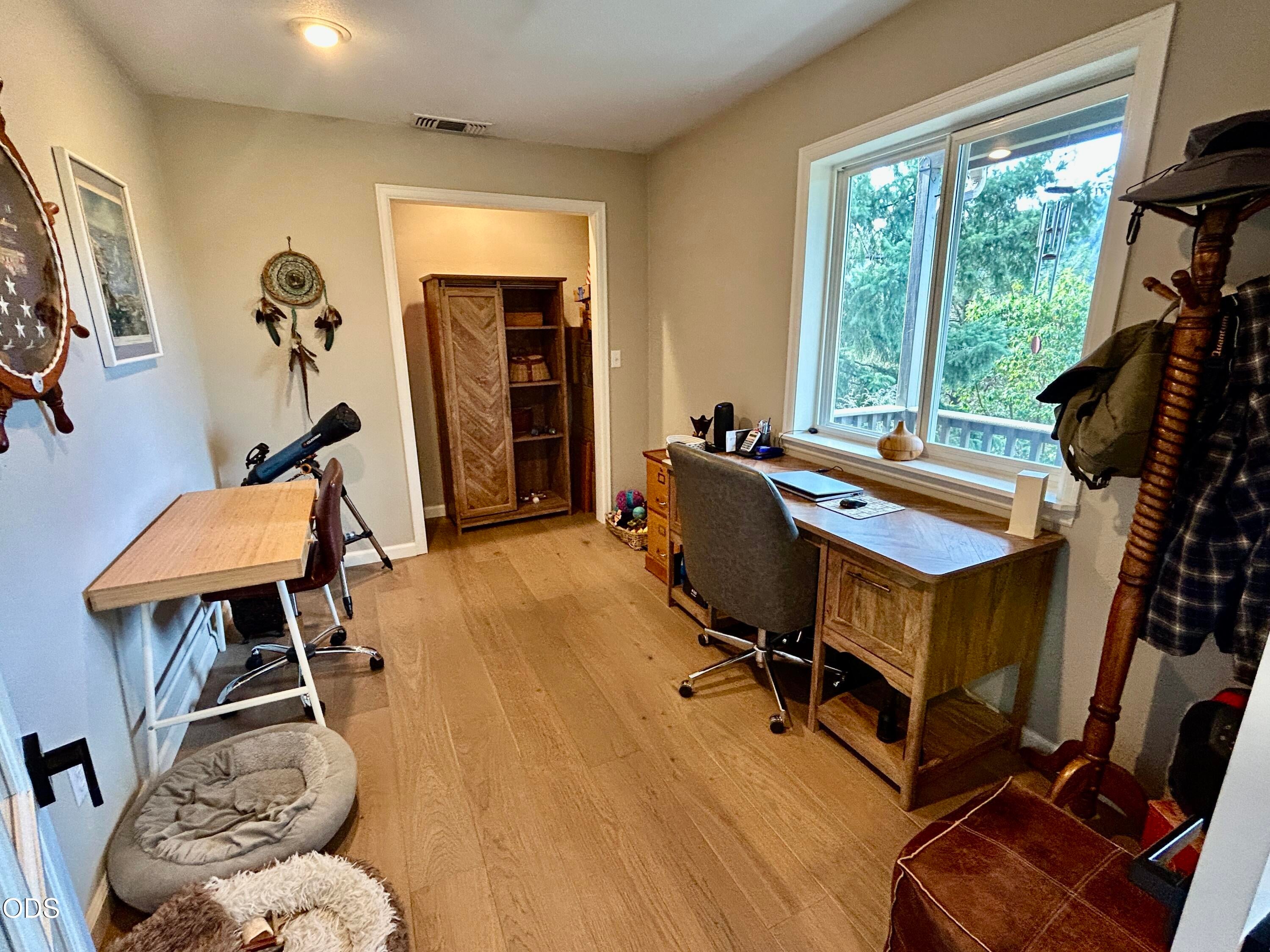 8129 Thompson Creek Road Jacksonville, OR 97530 - Photo 20 of 38 Gallery Image 20