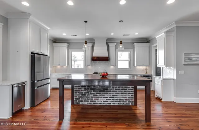 $689,000 | 233 Arbor Trail, Brandon, MS 39047