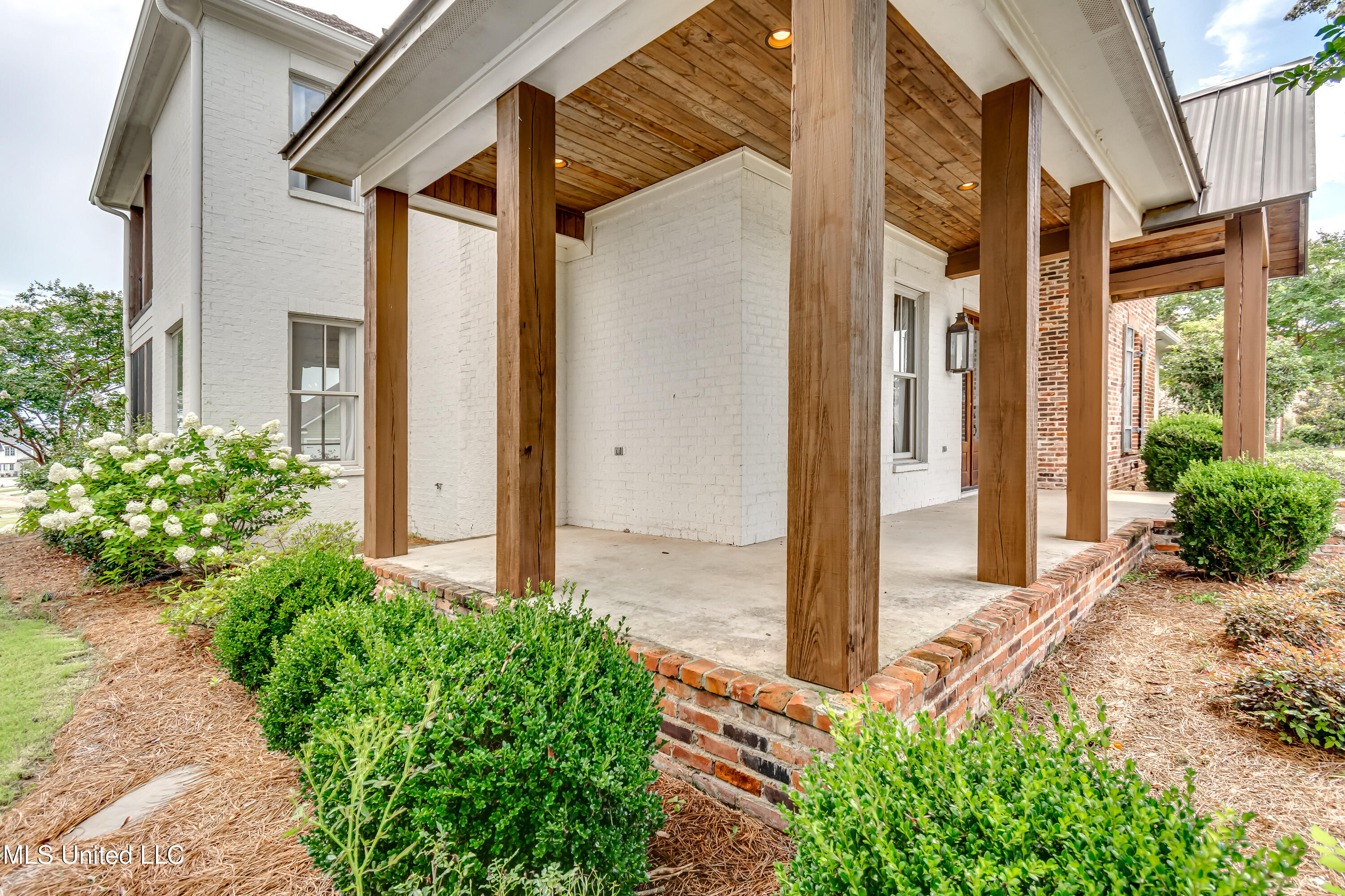 233 Arbor Trail Brandon, MS 39047 - Photo 5 of 61 233 Arbor Trail-8