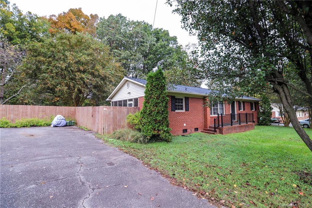 2334 Munsen Road Concord, NC 28025 - Photo 3 of 29 Gallery Image 3