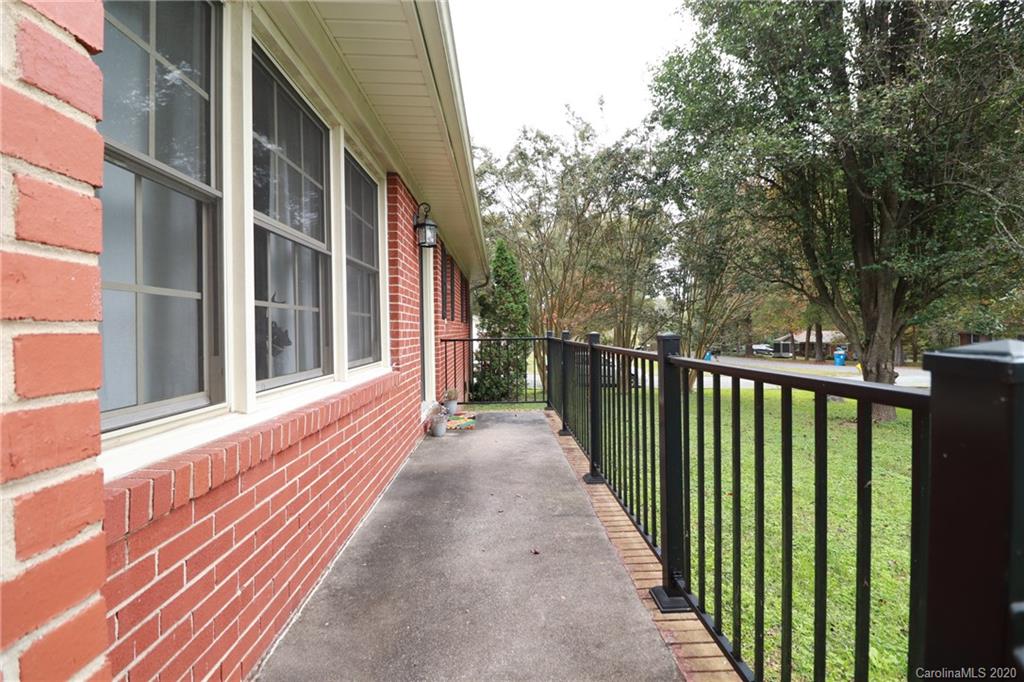 2334 Munsen Road Concord, NC 28025 - Photo 4 of 29 Gallery Image 4