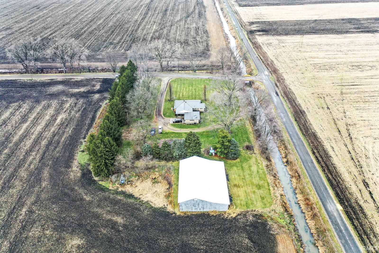 58521 Strawberry Road North Liberty, IN 46554 - Photo 3 of 4