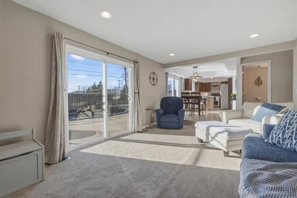 $350,000 | 34665 Esper Drive, Sterling Heights, MI 48312