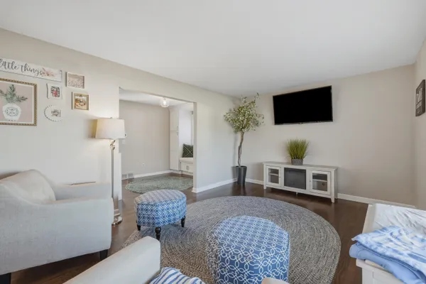 $350,000 | 34665 Esper Drive, Sterling Heights, MI 48312