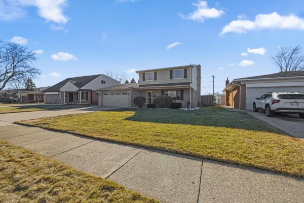 $350,000 | 34665 Esper Drive, Sterling Heights, MI 48312