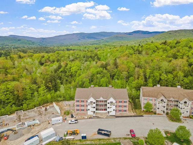 $795,000 | 20 Twin Tip Terrace, Unit 10, Lincoln, NH 03251