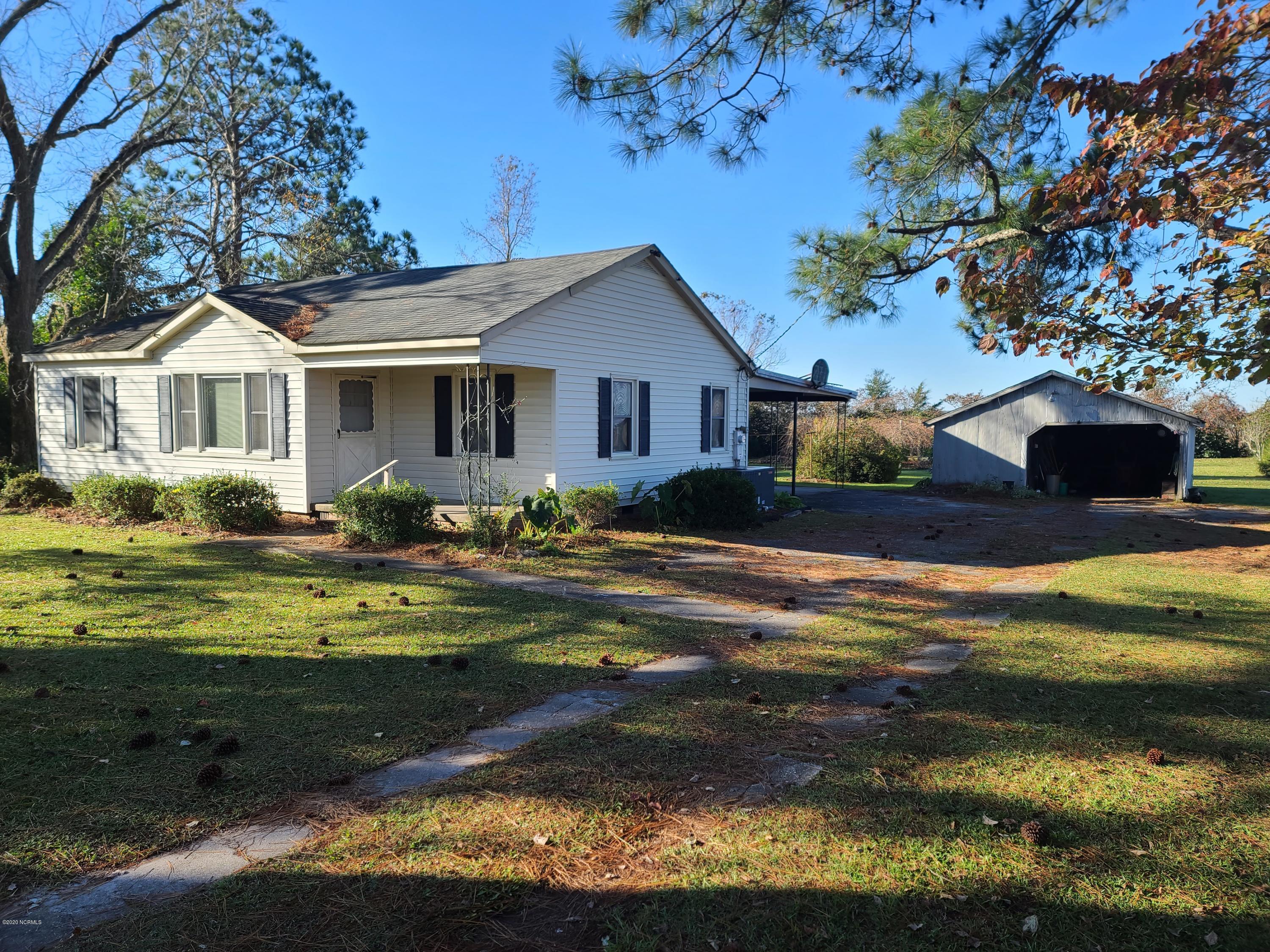 1236 Cobb Road Kinston, NC 28501 - Photo 2 of 16 20201119_091441