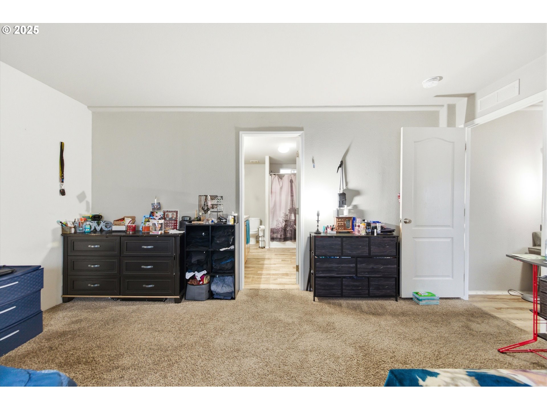 5217 Silver Loop Northeast Salem, OR 97305 - Photo 3 of 26