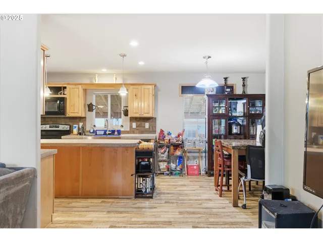 $159,000 | 5217 Silver Loop Northeast, Salem, OR 97305