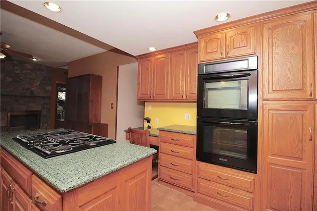 $475,000 | 25025 Northeast 1850 Road, Garnett, KS 66032