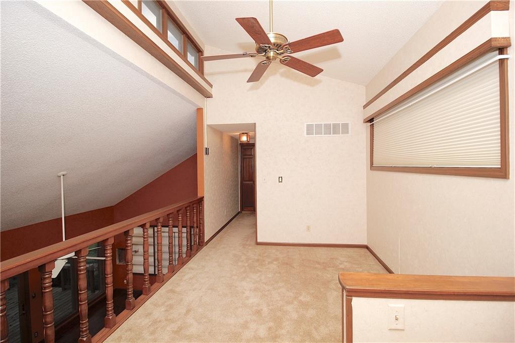 25025 Northeast 1850 Road Garnett, KS 66032 - Photo 14 of 31