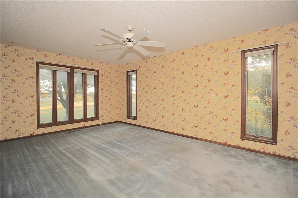 25025 Northeast 1850 Road Garnett, KS 66032 - Photo 17 of 31