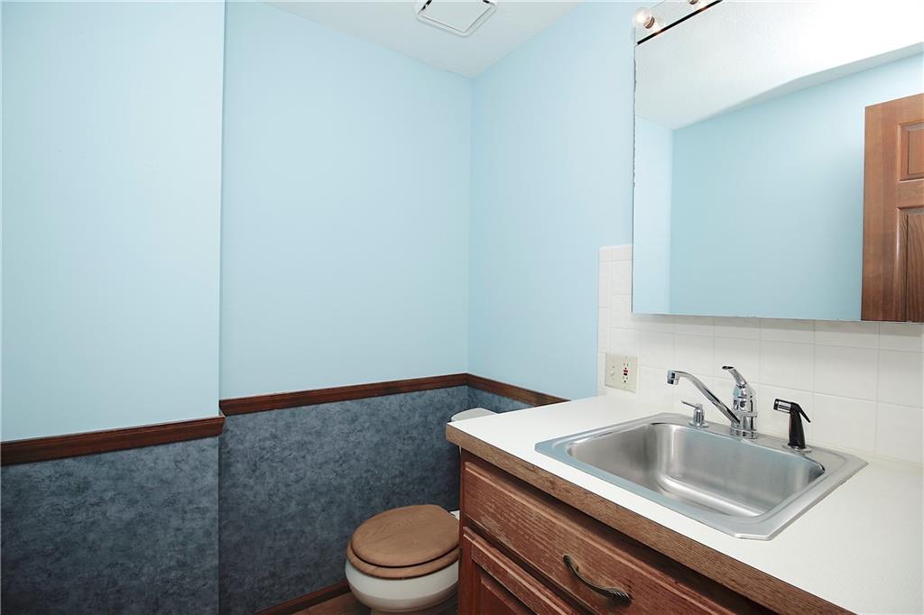 25025 Northeast 1850 Road Garnett, KS 66032 - Photo 25 of 31