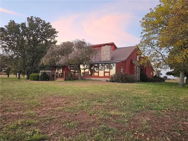 $475,000 | 25025 Northeast 1850 Road, Garnett, KS 66032