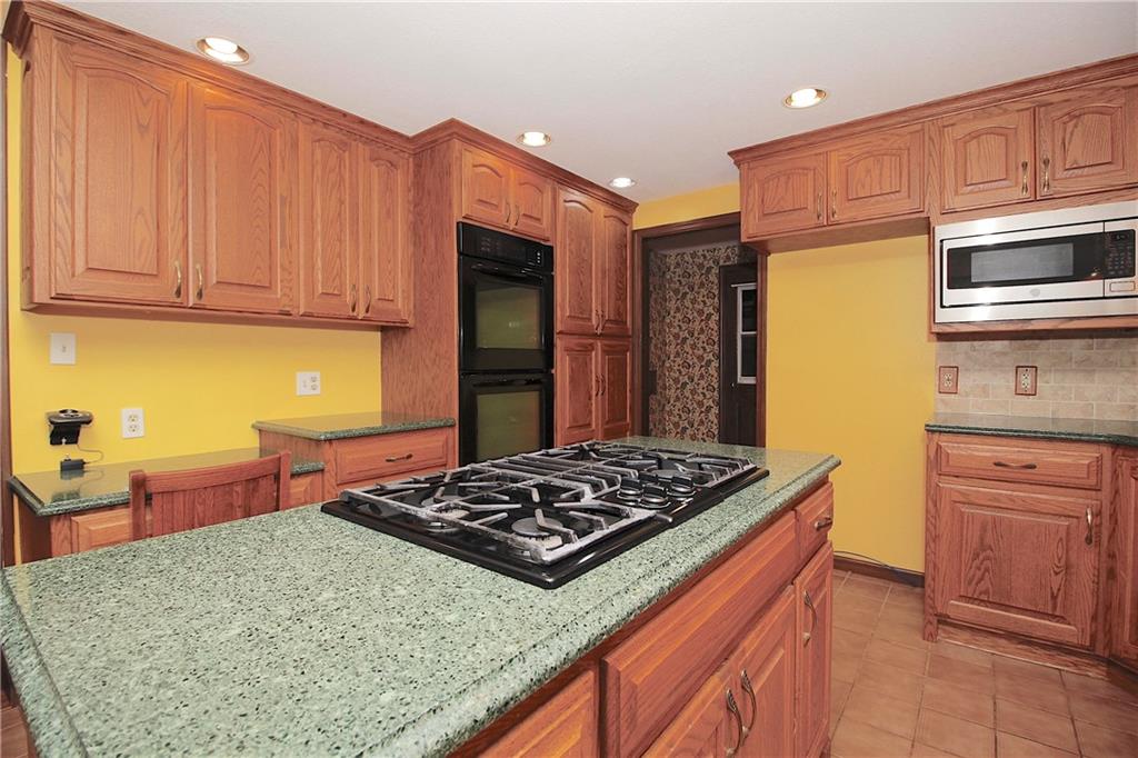 25025 Northeast 1850 Road Garnett, KS 66032 - Photo 10 of 31