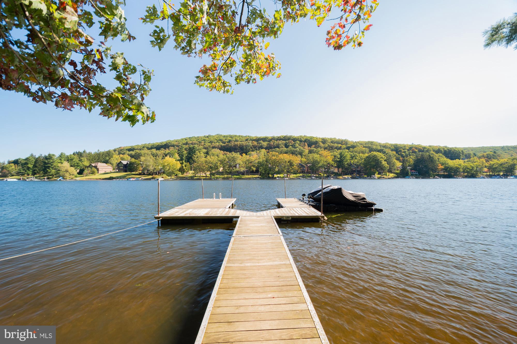 1723 Marsh Hill Road McHenry, MD 21541 - Photo 31 of 40 a view of a lake with houses