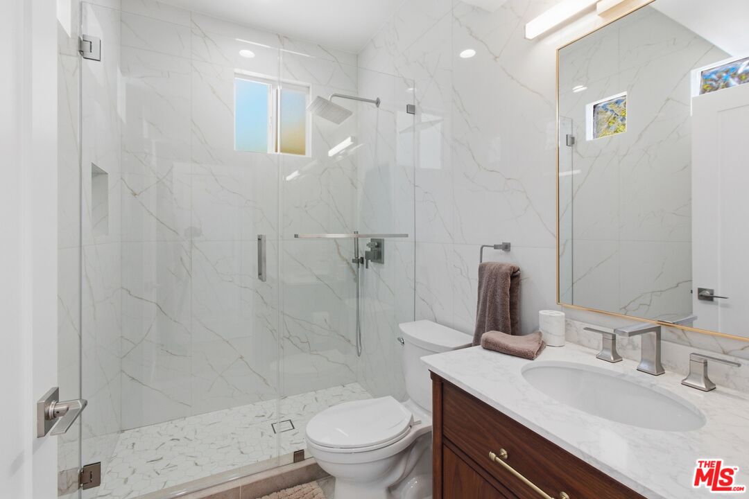 1907 Alpha Road Glendale, CA 91208 - Photo 35 of 47 Gallery Image 35