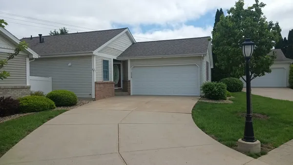 $265,750 | 67 Astoria Way, Bloomington, IL 61704