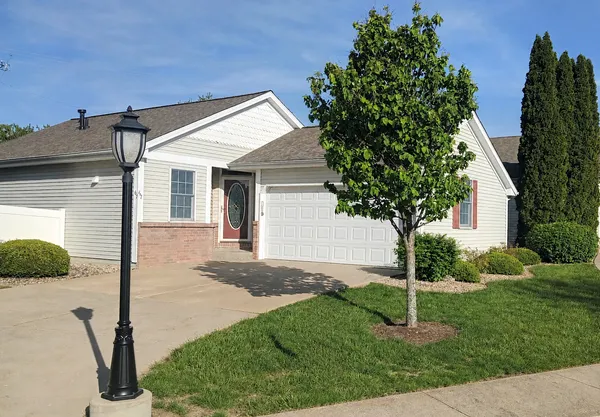 $265,750 | 67 Astoria Way, Bloomington, IL 61704
