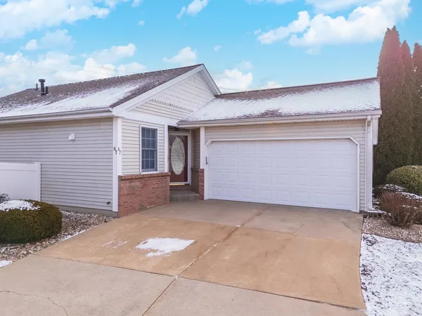 a view of a house with garage