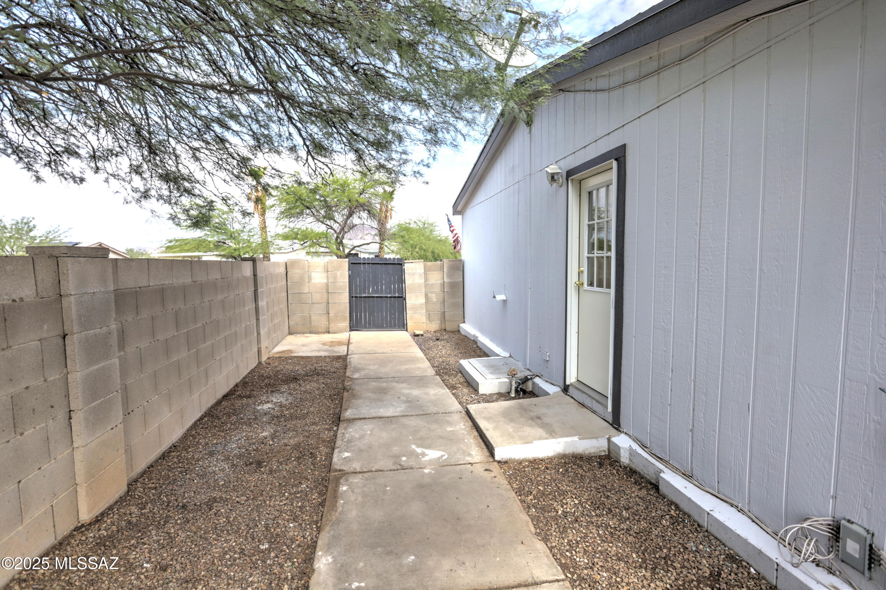 5346 South Lemon Tree Drive Tucson, AZ 85757 - Photo 8 of 29 12