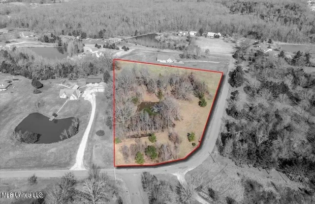 $69,900 | 38 Golden Pond Circle, Coldwater, MS 38618