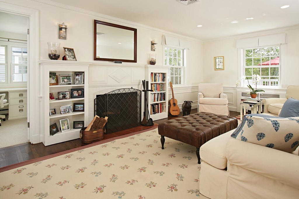 291 Beverly Road Brookline, MA 02467 - Photo 2 of 14 Gallery Image 2
