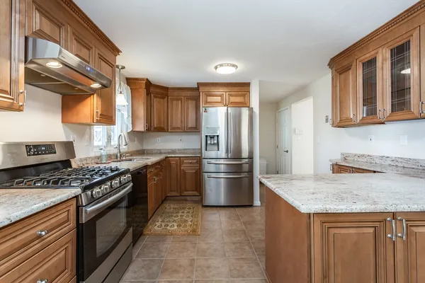 $2,800 | 73 Indian Meadow Drive, Unit A, Taunton, MA 02780