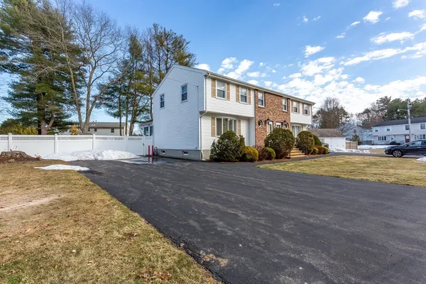 $2,800 | 73 Indian Meadow Drive, Unit A, Taunton, MA 02780