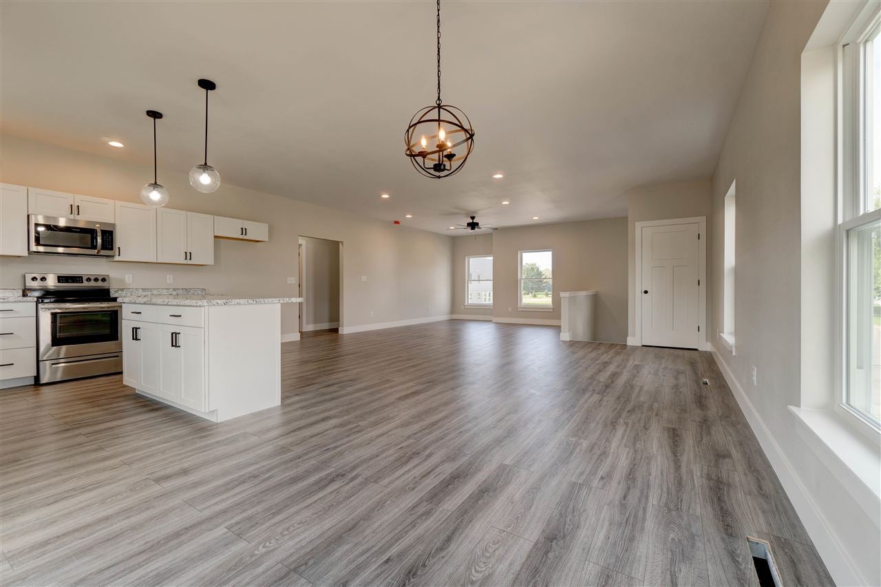 930 5th Street Kalona, IA 52247 - Photo 3 of 34 Gallery Image 3