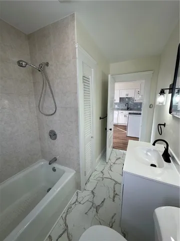 $2,000 | 2 Ann Street, Unit 2, North Providence, RI 02904