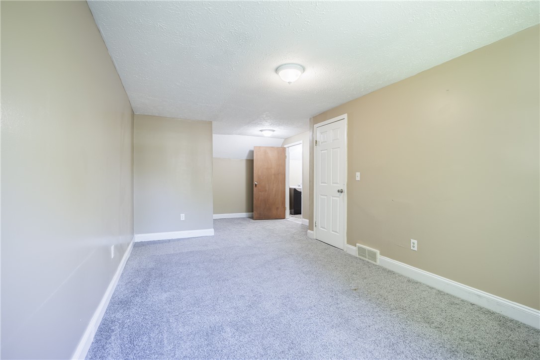 12 French Meadow Lane Rochester, NY 14618 - Photo 18 of 39