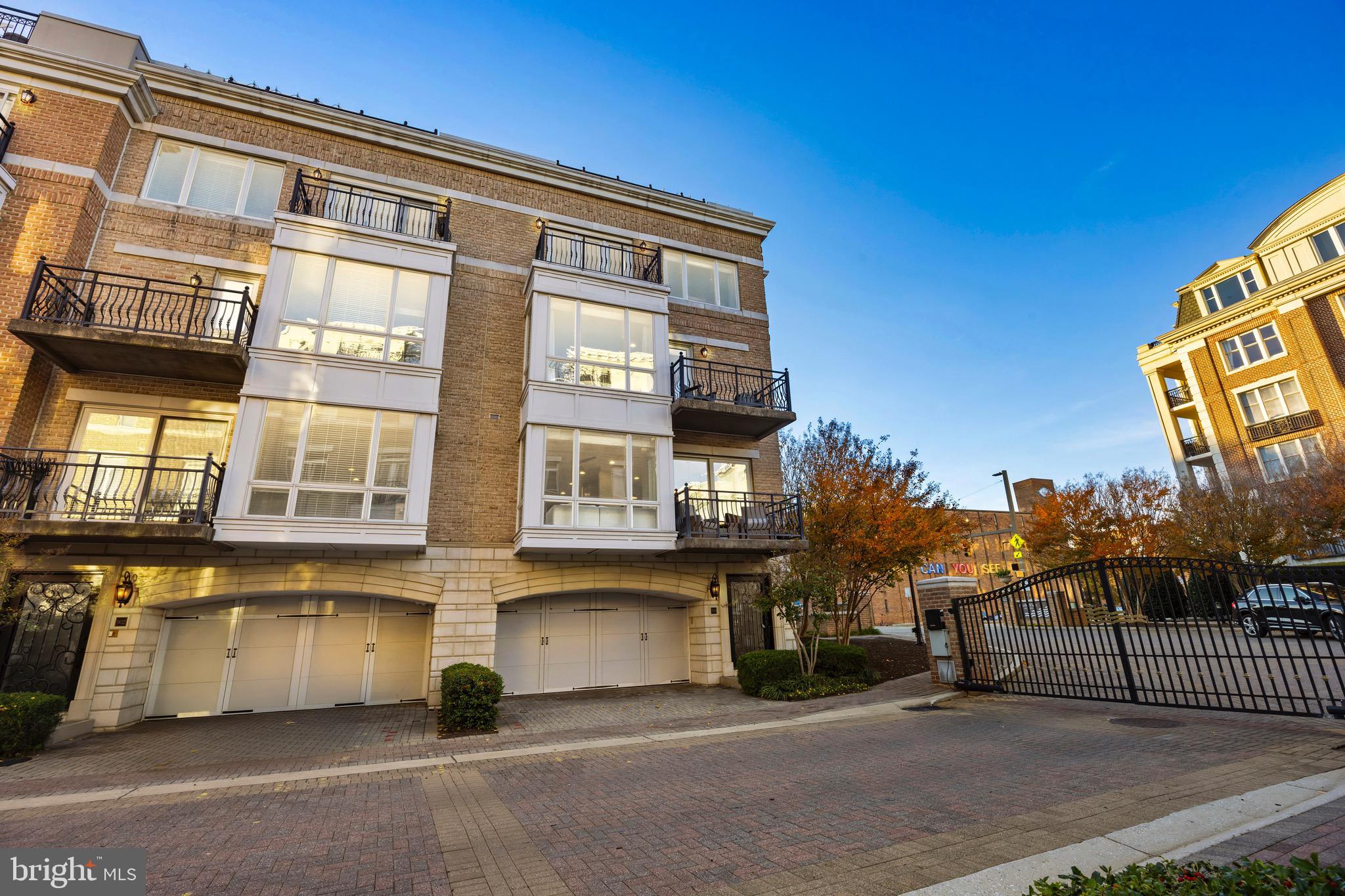 900 Valencia Court, Unit 188 Baltimore, MD 21230 - Photo 3 of 62 a view of a building with a street