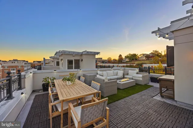 $729,000 | 900 Valencia Court, Unit 188, Baltimore, MD 21230