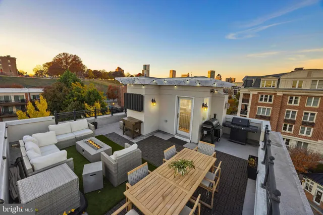 $729,000 | 900 Valencia Court, Unit 188, Baltimore, MD 21230