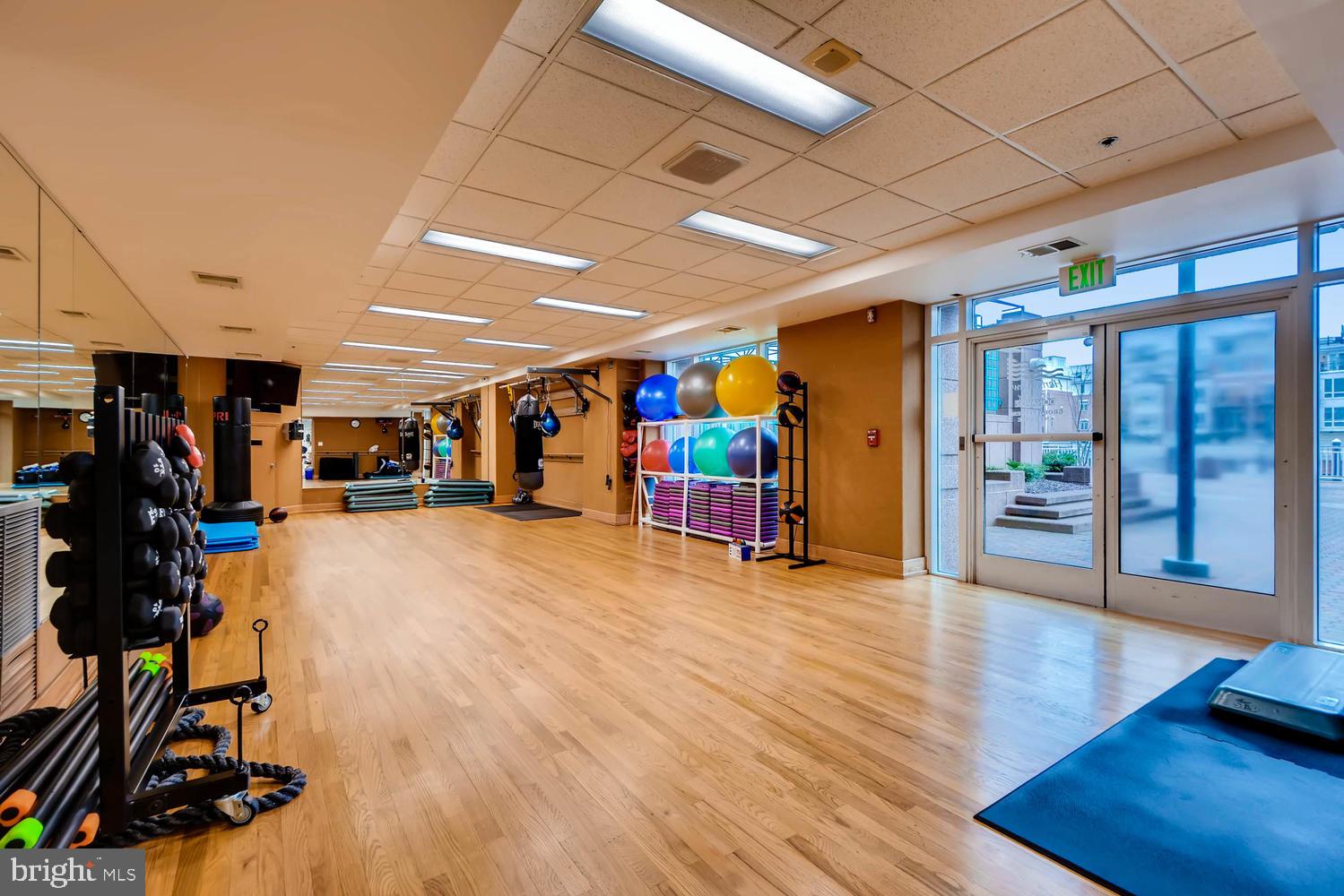 900 Valencia Court, Unit 188 Baltimore, MD 21230 - Photo 62 of 62 a view of a room with gym equipment