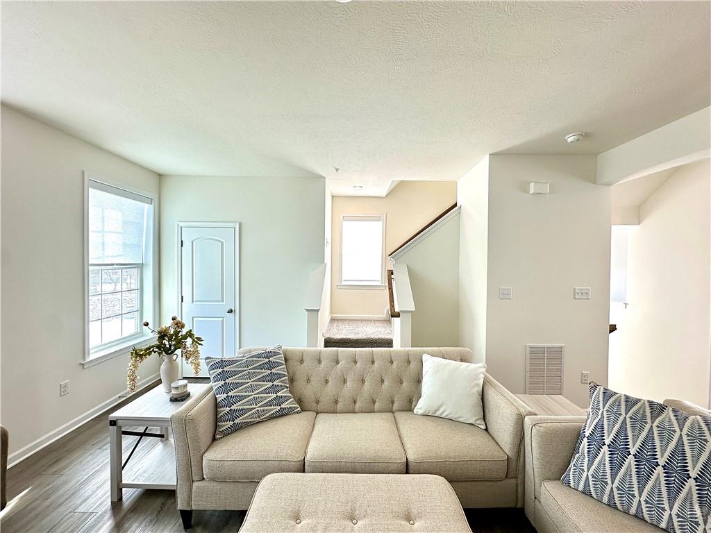 105 Union Way Harmony, PA 16037 - Photo 14 of 38