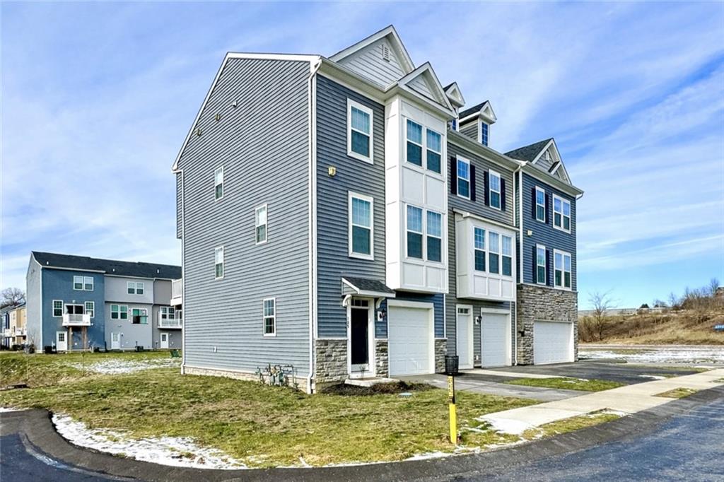 105 Union Way Harmony, PA 16037 - Photo 2 of 38