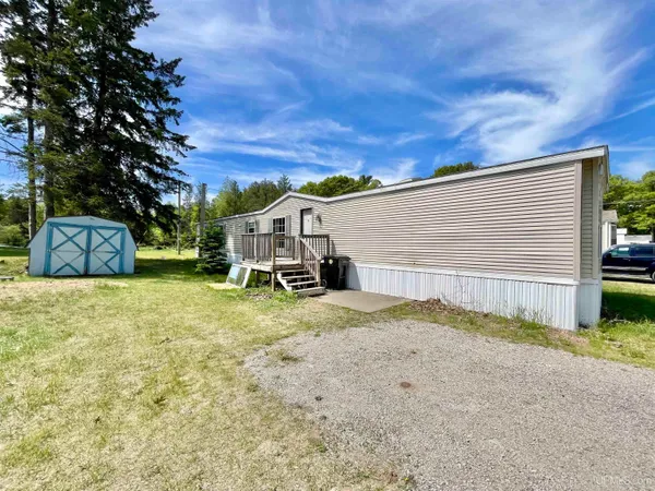 $49,000 | 8467 P 5, Unit 10, Gladstone, MI 49837