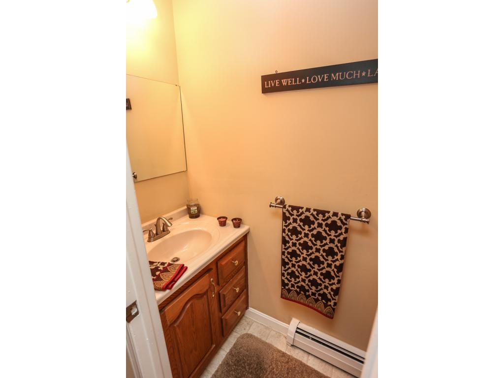 35 Shelburne Road, Unit 35 Merrimack, NH 03054 - Photo 8 of 21