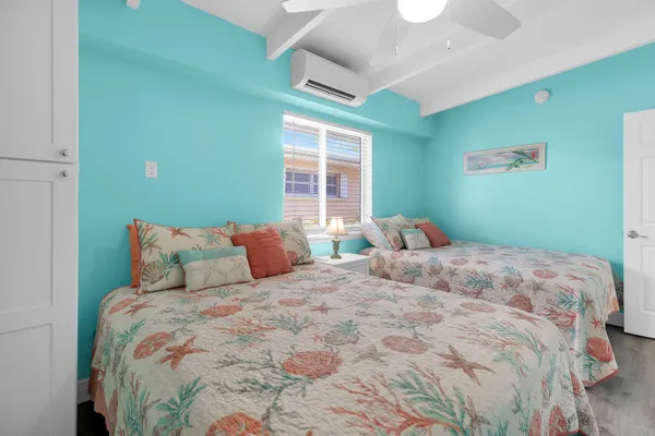 $875,000 | 70 7th Street, Key Colony Beach, FL 33051