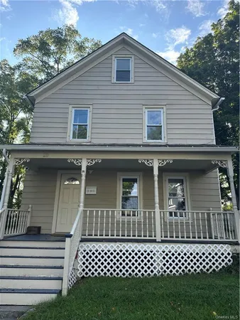 $2,900 | 20 Van Buren Street, Warwick, NY 10990