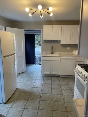 $2,900 | 20 Van Buren Street, Warwick, NY 10990