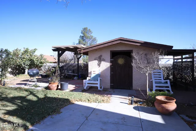 $354,500 | 4373 Loma De Oro Drive, El Paso, TX 79934