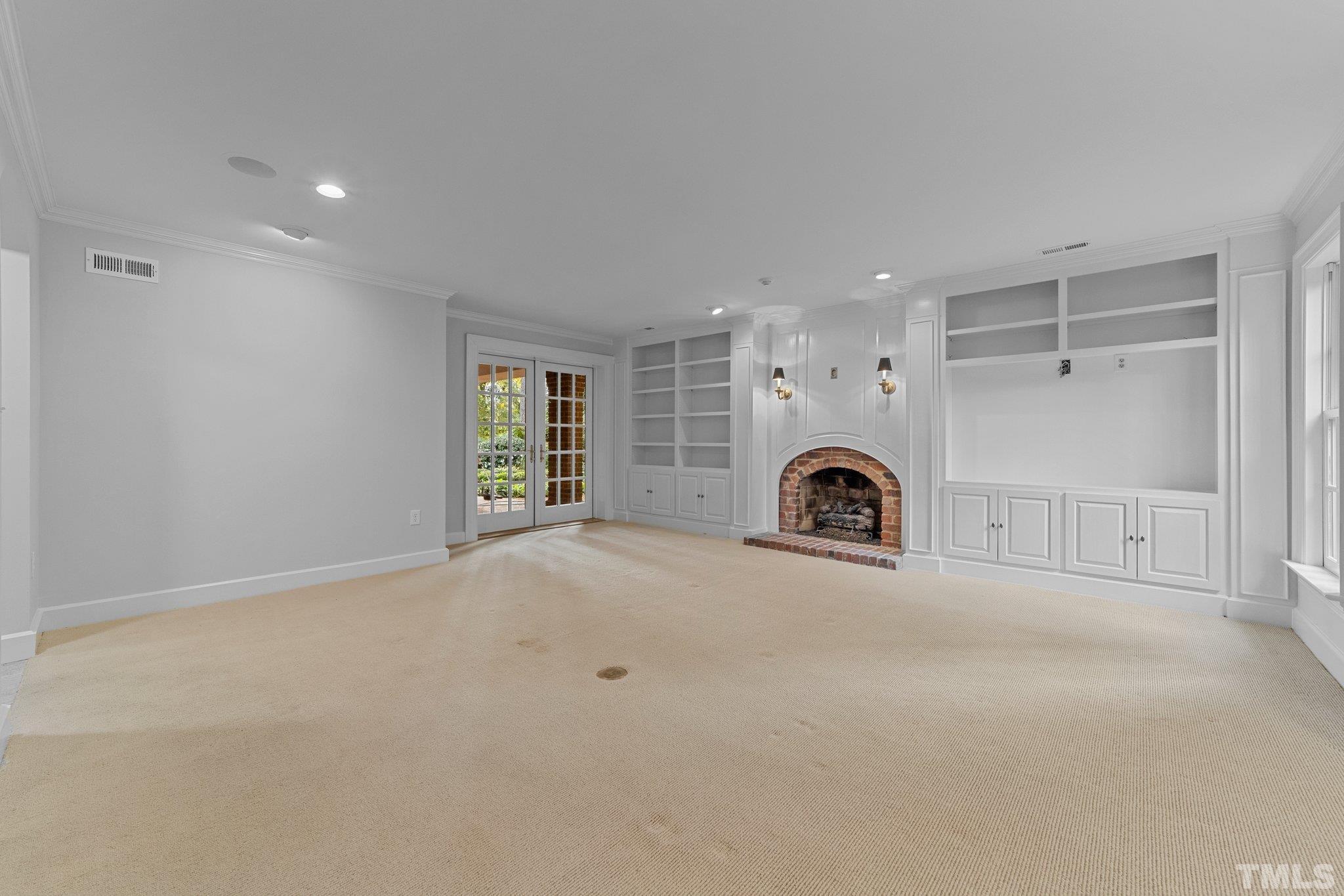 3101 Cornwall Road Durham, NC 27707 - Photo 27 of 30 a view of empty room with a fireplace