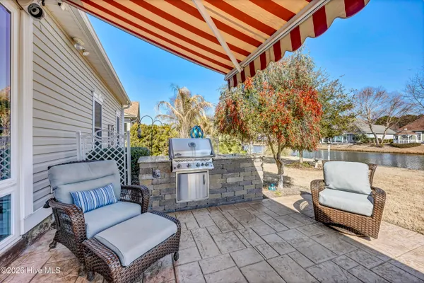 $550,000 | 8144 Garden Pointe Northeast, Leland, NC 28451