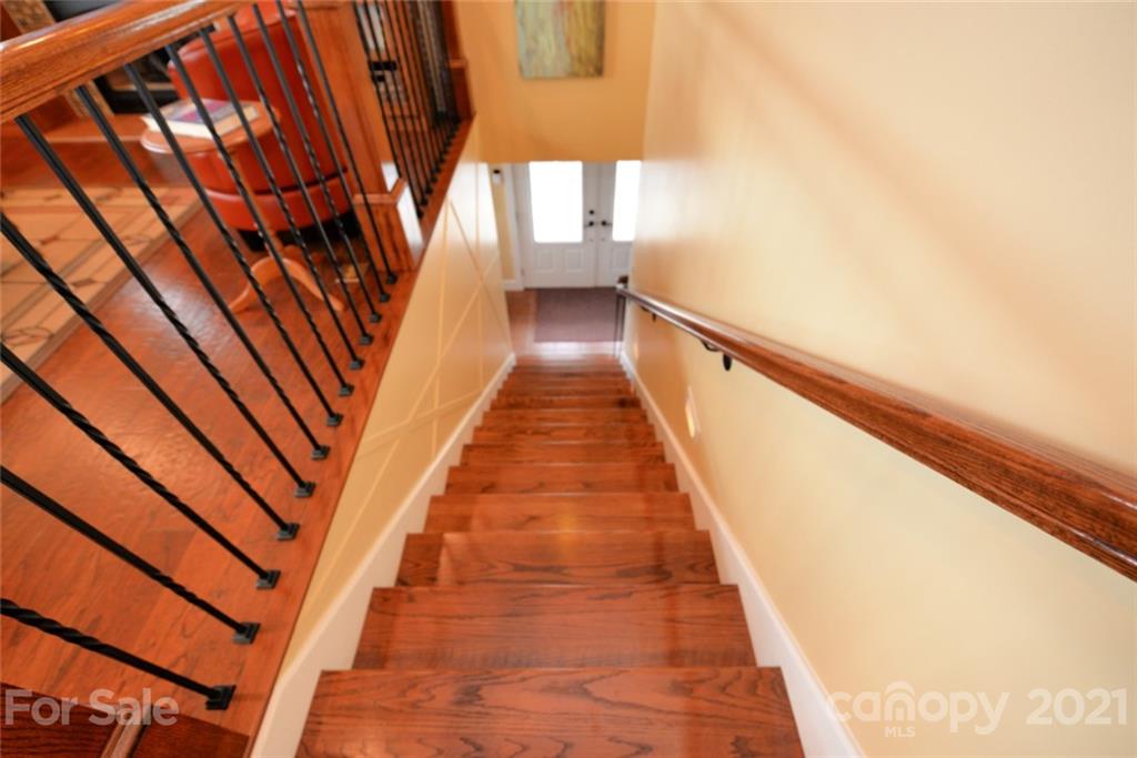 696 Lick Log Road Sylva, NC 28779 - Photo 21 of 32
