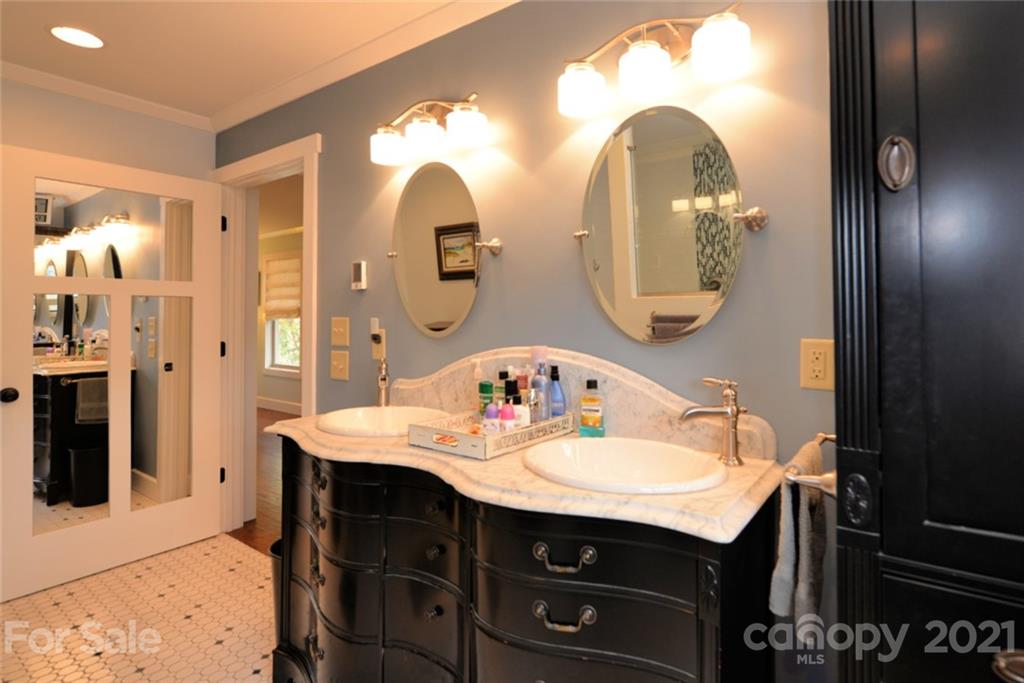 696 Lick Log Road Sylva, NC 28779 - Photo 23 of 32