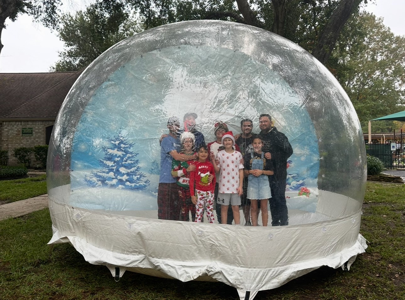 17407 Majestic Forest Drive Spring, TX 77379 - Photo 45 of 49 a view of a living room with furniture and flowers